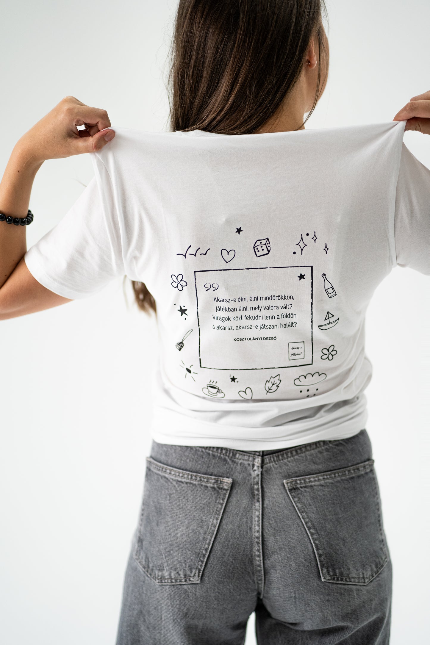 Kosztolányi: Akarsz-e játszani organikus pamut póló / fehér