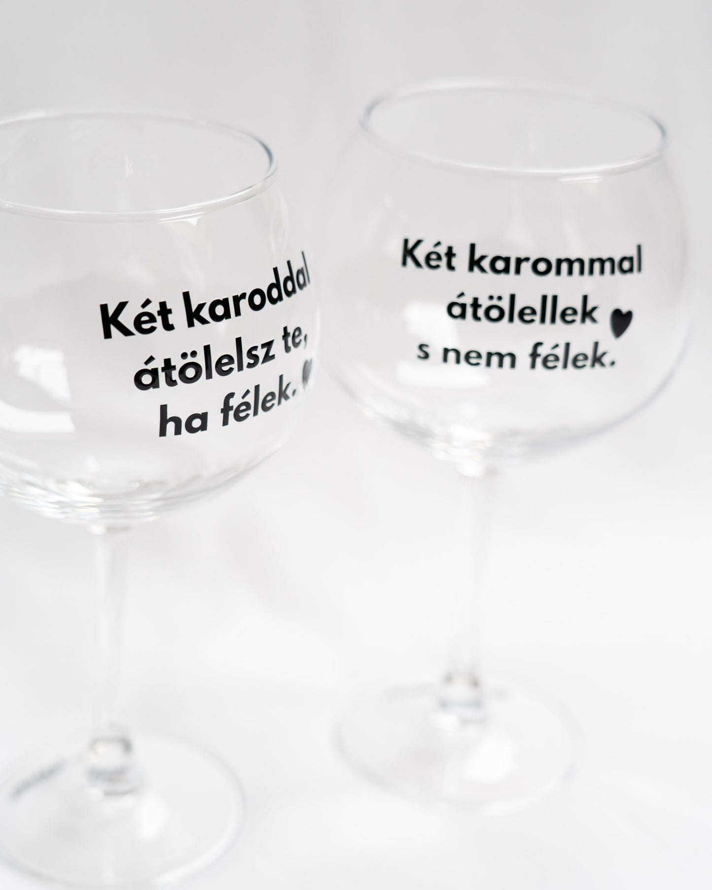 Radnóti: Két karodban borospohár szett
