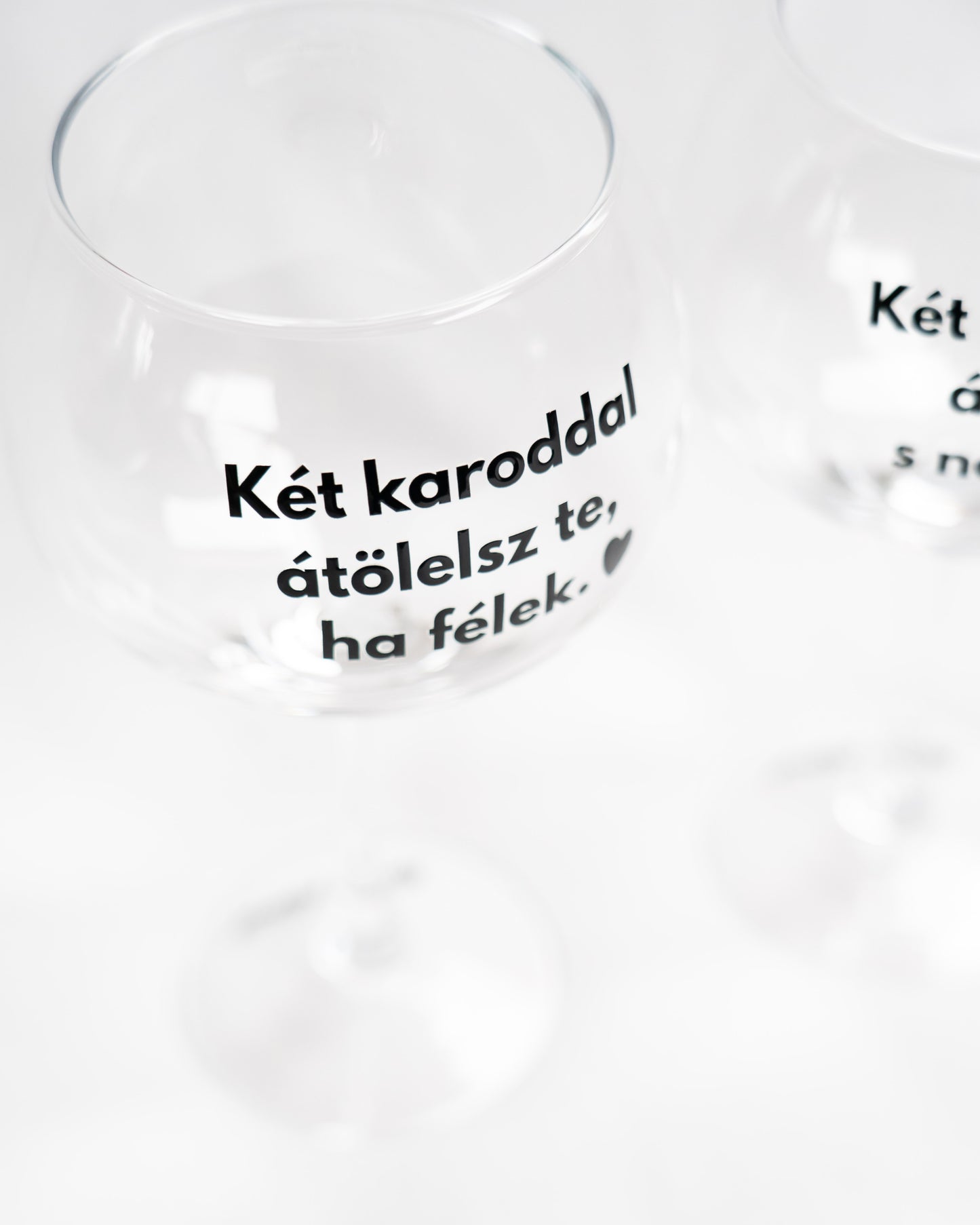 Radnóti: Két karodban borospohár szett